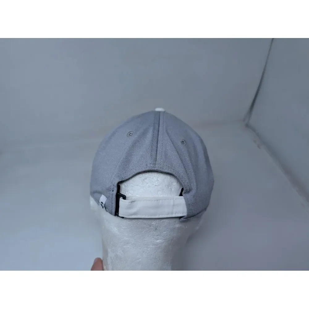 TaylorMade Golf Men's Baseball Cap Hat Patch White Gray VTG‎